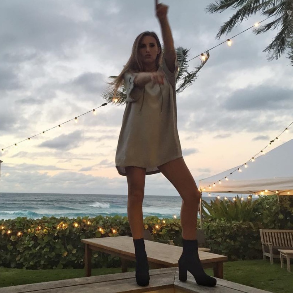 LACAUSA grey short sleeve tunic / t-shirt dress with metallic details - size S
